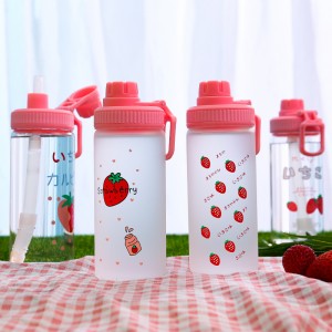 可愛草莓玻璃水杯 可愛玻璃吸管杯 方便攜帶玻璃水壺