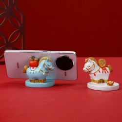 【創意實用】招財馬造型手機支架－生肖擺件 桌面手機收納裝飾