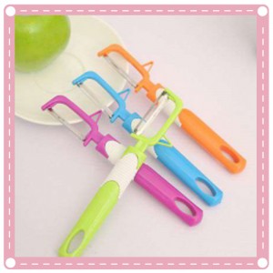 糖果色削皮刀 水果削皮器 水果刨皮刀
