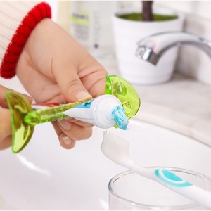 多功能 小魚造型 擠牙膏器 封口夾 水果去皮器