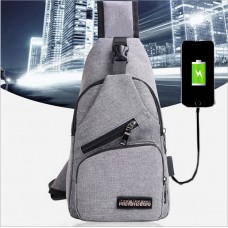 休閒單肩斜挎包 可接行動電源充電背包 帆布胸包