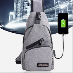 休閒單肩斜挎包 可接行動電源充電背包 帆布胸包