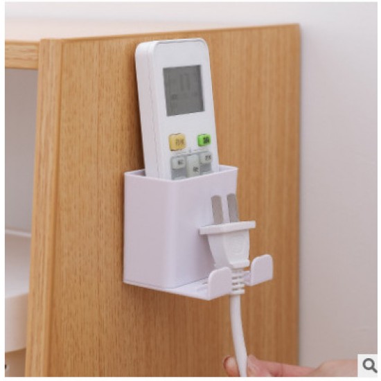 壁掛式遙控器收納盒 手機充電支架 創意電源線插頭插座收納掛架 置物盒