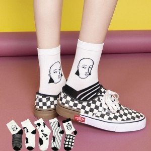 街頭風黑白人頭中筒襪 創意人物時尚潮流襪 秋冬必配襪子