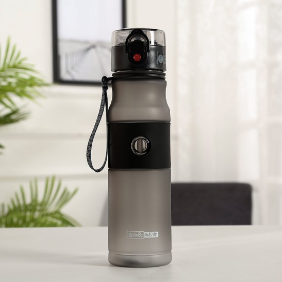 磨砂純色運動水壺 620ml塑膠運動冷水壺 彈蓋式吸管杯 運動水杯