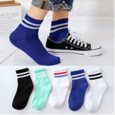 學院風中筒襪 秋冬必備中筒襪 運動防滑襪子 創意條紋中筒襪 學生必備