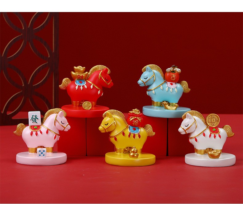 【創意實用】招財馬造型手機支架－生肖擺件 桌面手機收納裝飾
