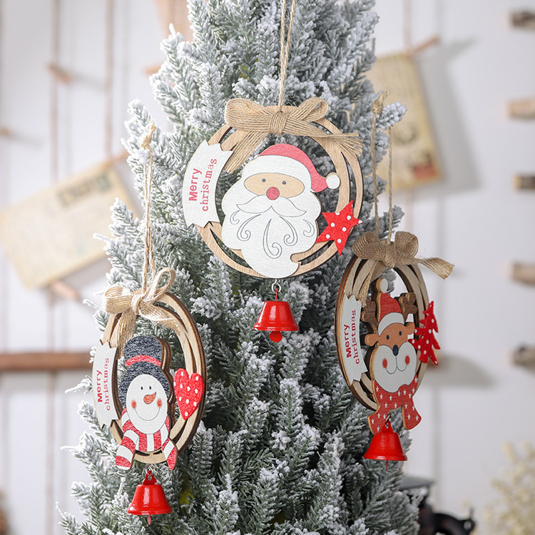 木質聖誕花環鈴鐺吊飾 創意聖誕節鏤空圓形吊飾 蝴蝶結木質聖誕樹裝飾0