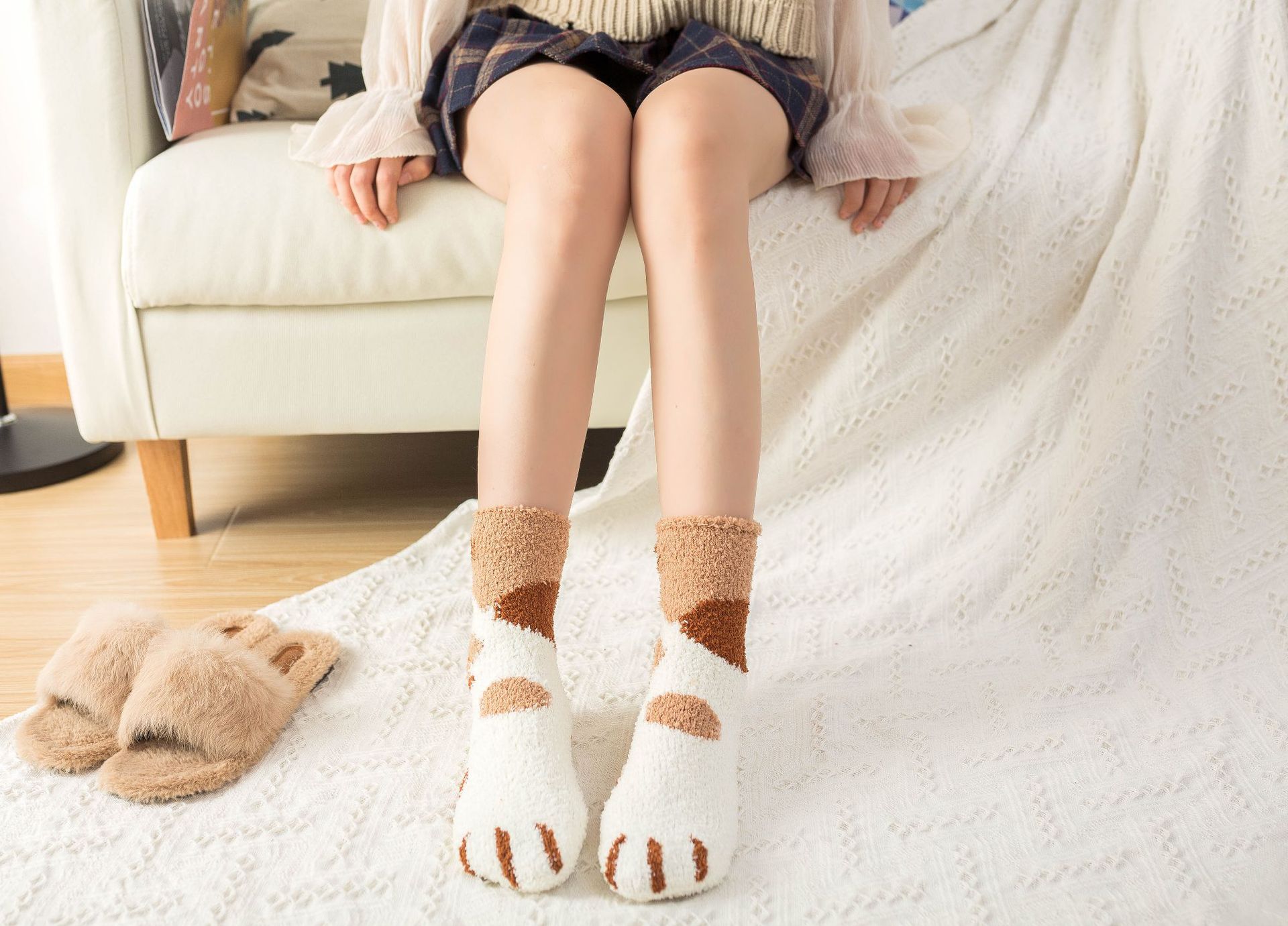 珊瑚絨貓爪中筒襪 可愛保暖冬季襪子 貓奴必備加厚中筒襪0
