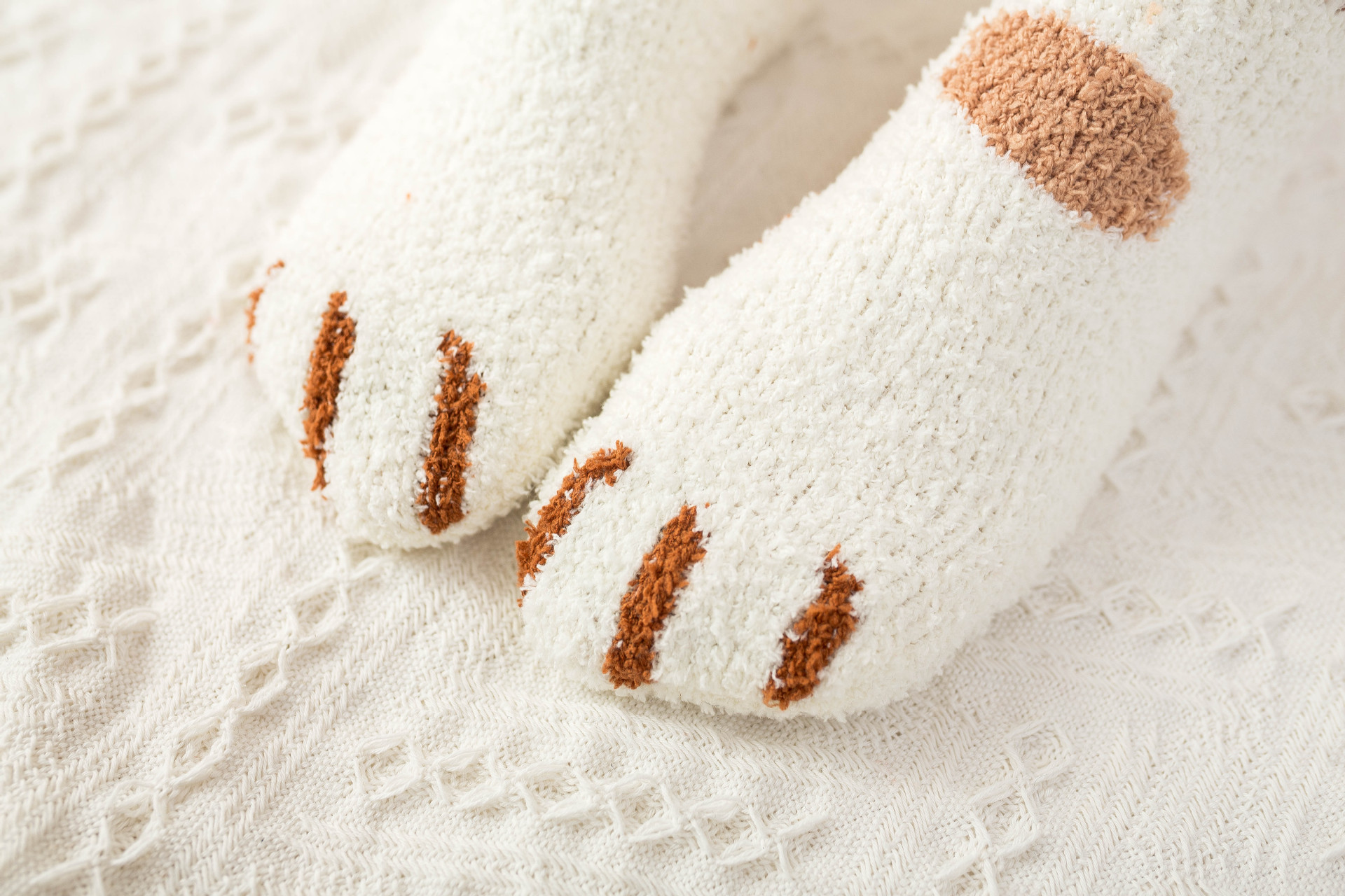 珊瑚絨貓爪中筒襪 可愛保暖冬季襪子 貓奴必備加厚中筒襪2