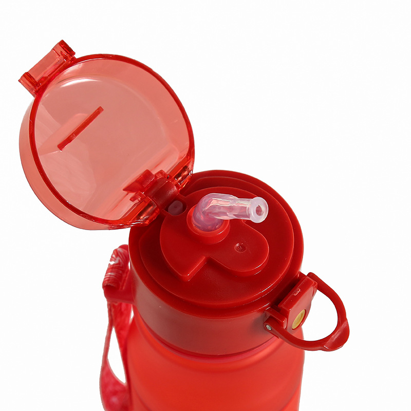 磨砂純色運動水壺 620ml塑膠運動冷水壺 彈蓋式吸管杯 運動水杯4
